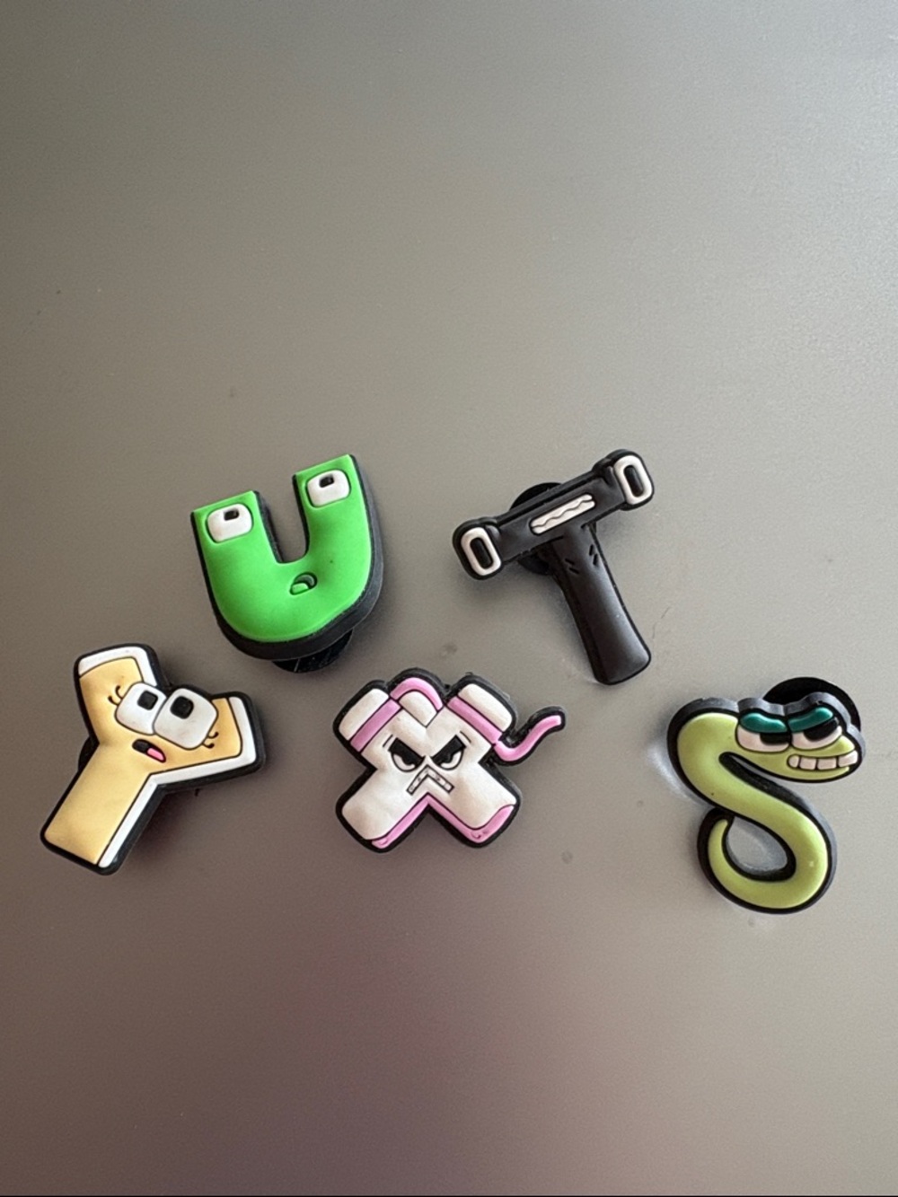 🆕 Alphabet Lore Kids Jibbitz Shoe Charms Set - 5 charms